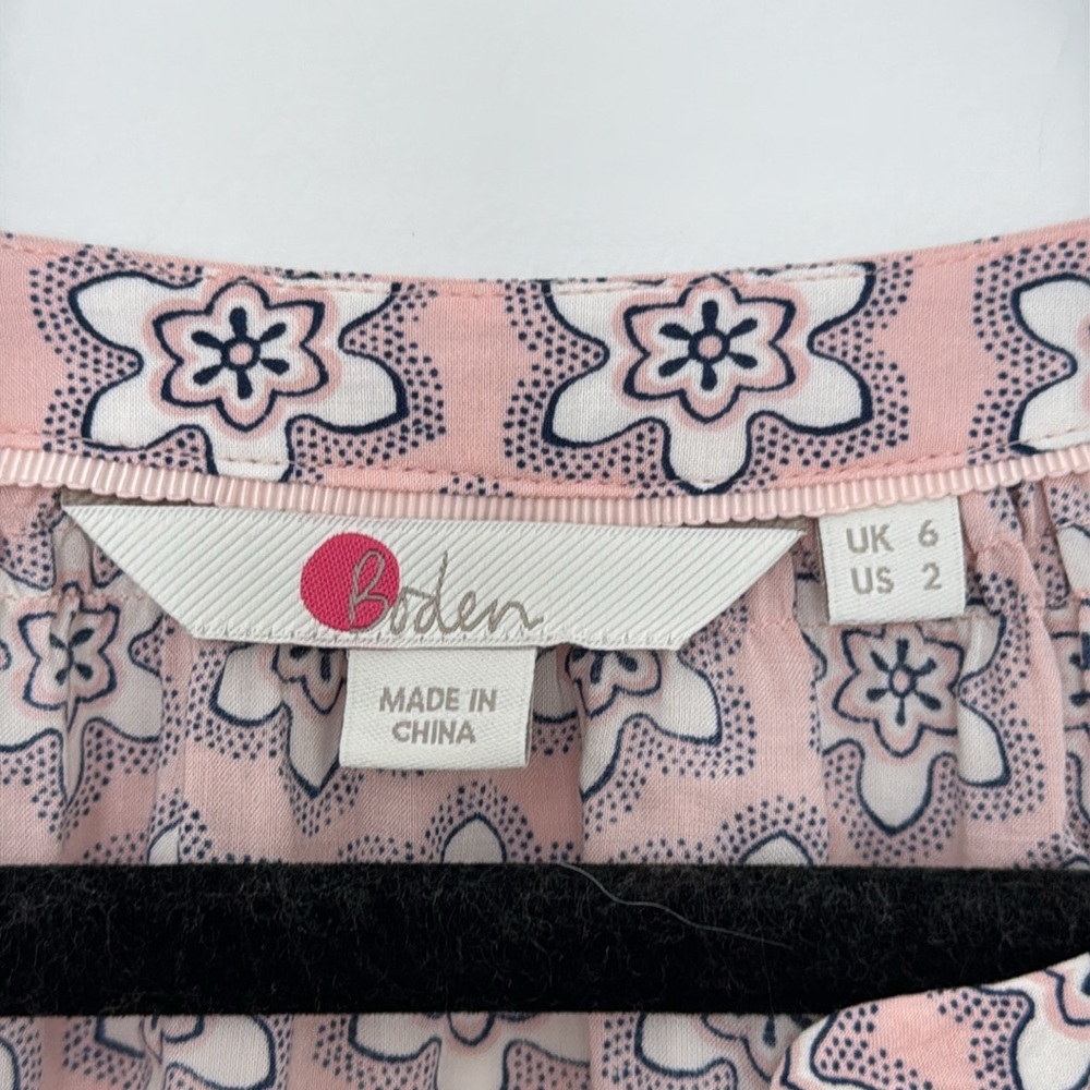 Boden Floral Blouse, Pink and Navy Blue - Size 2 - Picture 2 of 6